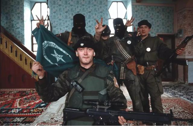 杜兰德尔圣剑高清图(艺术品中的历史)(11)