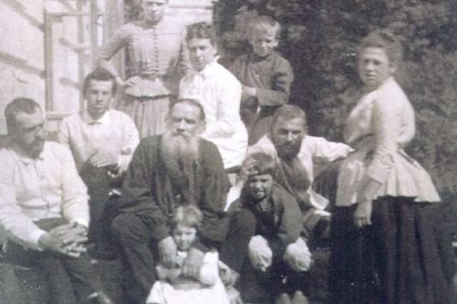 列夫托尔斯泰生平简介30字(历史上的今天9月9日)(8)