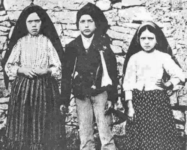 ​揭秘法蒂玛事变究竟，圣母显灵说出三个预言_均已证据