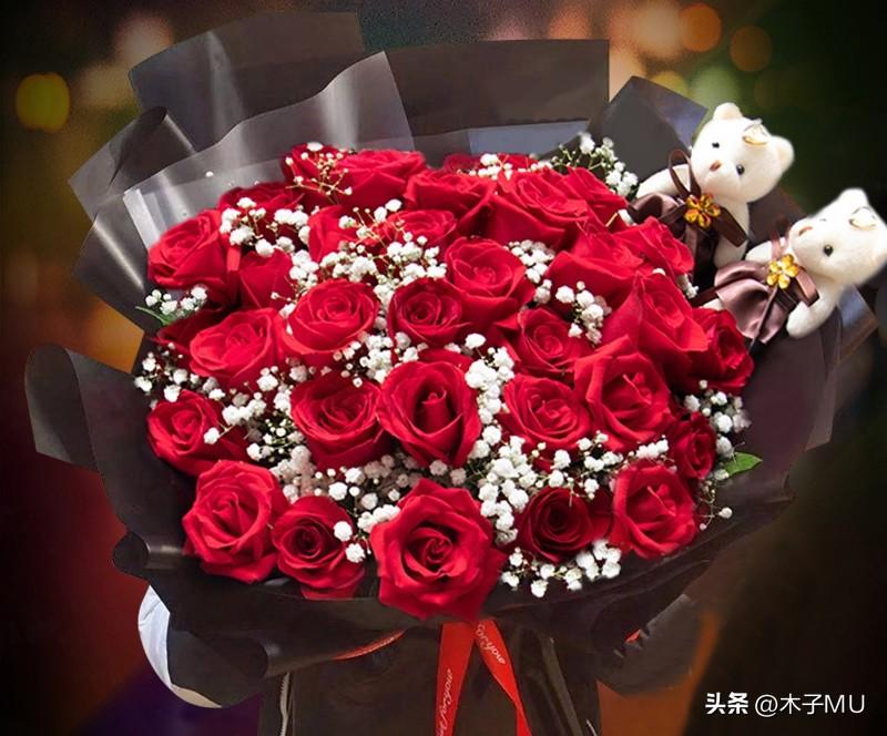 玫瑰送33朵代表什么意思-（玫瑰送19朵好还是33朵好）(图1)