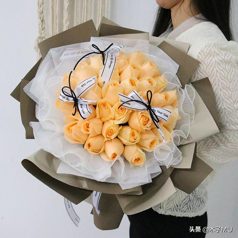 玫瑰送33朵代表什么意思-（玫瑰送19朵好还是33朵好）(图5)