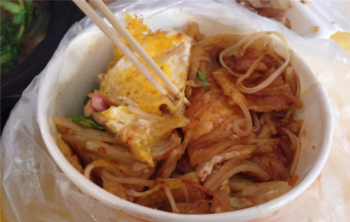 烤冷面是哪儿的小吃（烤冷面是哪个地方的小吃）(图6)