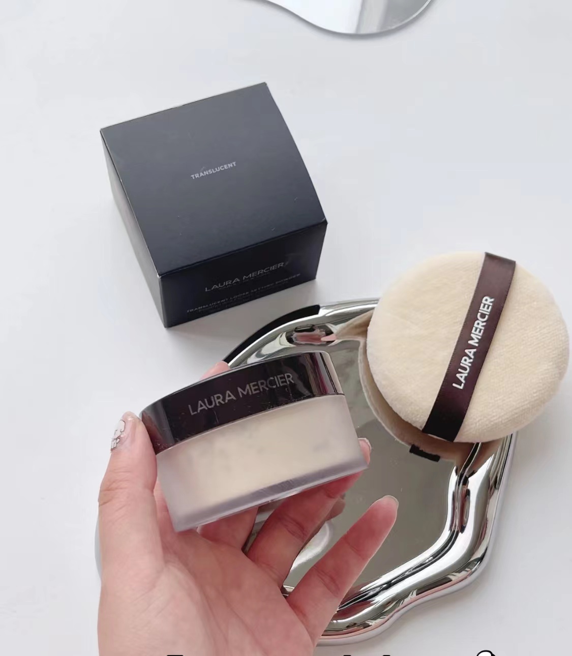 哪一款定妆散粉最好用（散粉哪个牌子好用推荐）(图2)