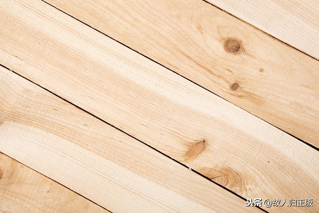 请问松木和橡胶木家具哪个好呢（松木和橡胶木家具哪个好）(图1)