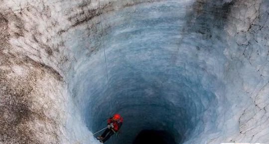 1、探险队遭受地心人请愿