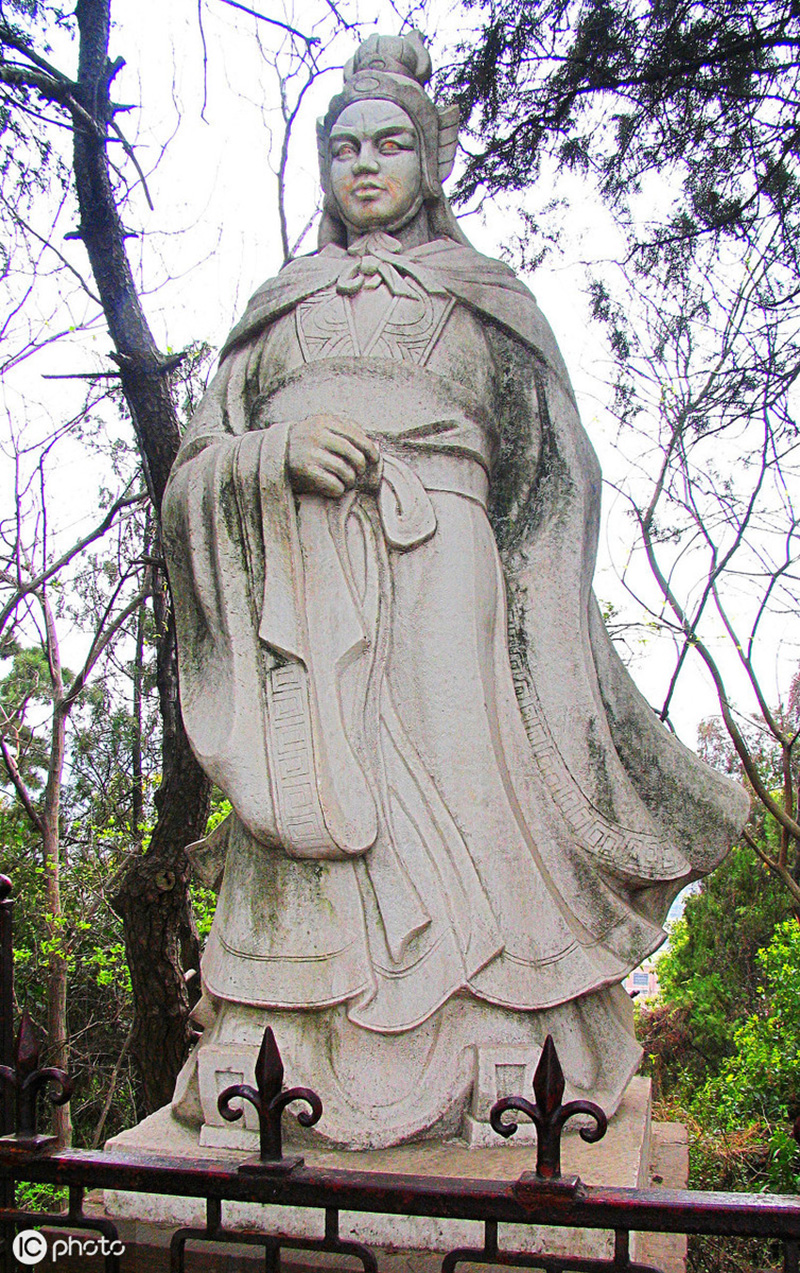 周瑜在三国演义的人物形象（周瑜是个什么样的人）(图2)