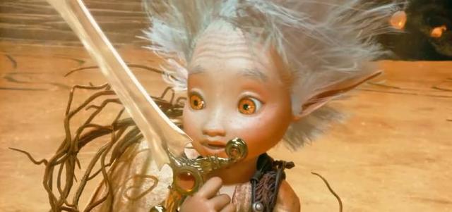 一个小男孩变成骷髅的样子电影（小男孩误入迷你王国）(4)