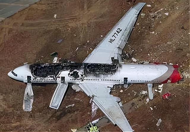 华航三次空难(02年华航空难225人殒命)(4)