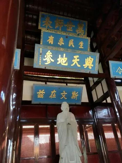 苌弘化碧成语典故的词义(苌弘化碧的典故概括)(图12) 苌弘化碧成语典故的词义(苌弘化碧的典故概括)(图12)