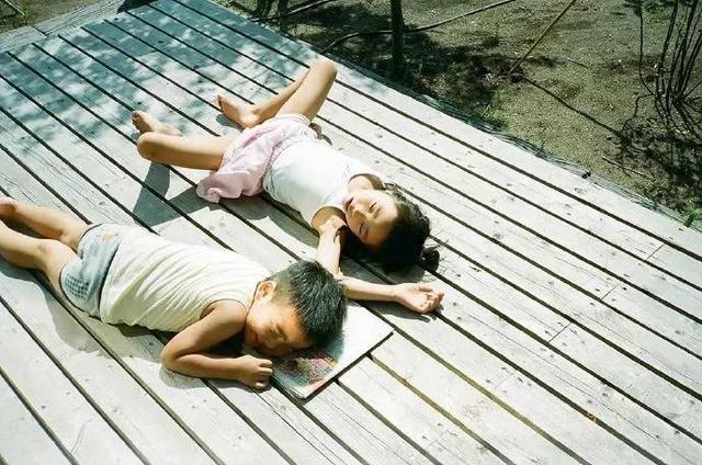 在细雨中呼喊余华深度解析(在细雨中哭喊余华)(2)