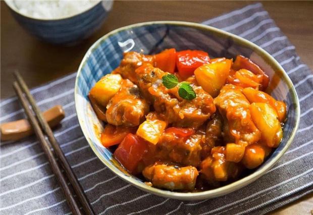 怎么吃菠萝才是正确的吃法(吃菠萝怕上火试试这种吃法)(3)