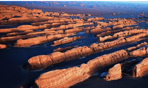 什么是雅丹地貌,雅丹地貌是指什么样的地形图4