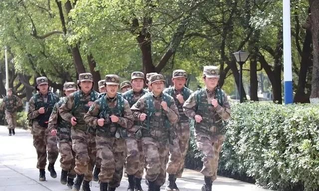 一个连有多少人,抗日时期,八路军的一个团有多少人?图9