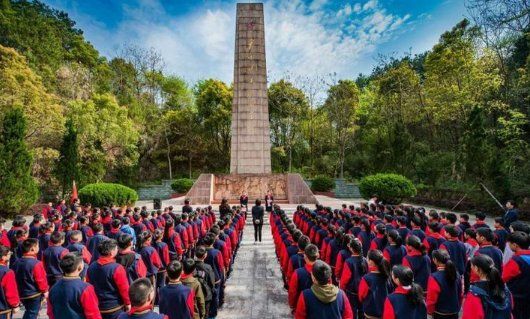 清明祭奠寄语,清明寄语缅怀亲人寄语有什么图2