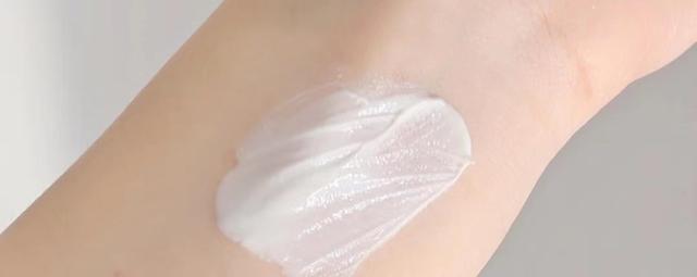 哪个牌子的防晒霜好用(盘点5款公认的大牌防晒霜)(7)