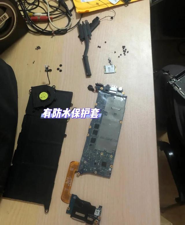 戴尔台式机拆机图（第一次拆戴尔电脑）(4)