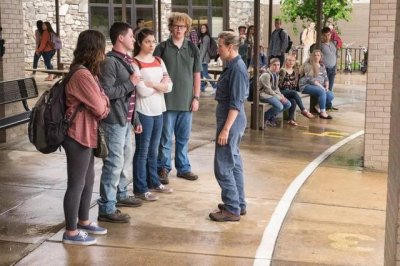 ​三块广告牌到底讲什么（全面解析三块广告牌到底谁烧的）