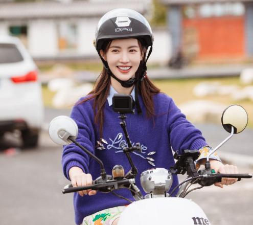 金晨的鼻子变好看了（金晨回应鼻子太尖）(18)