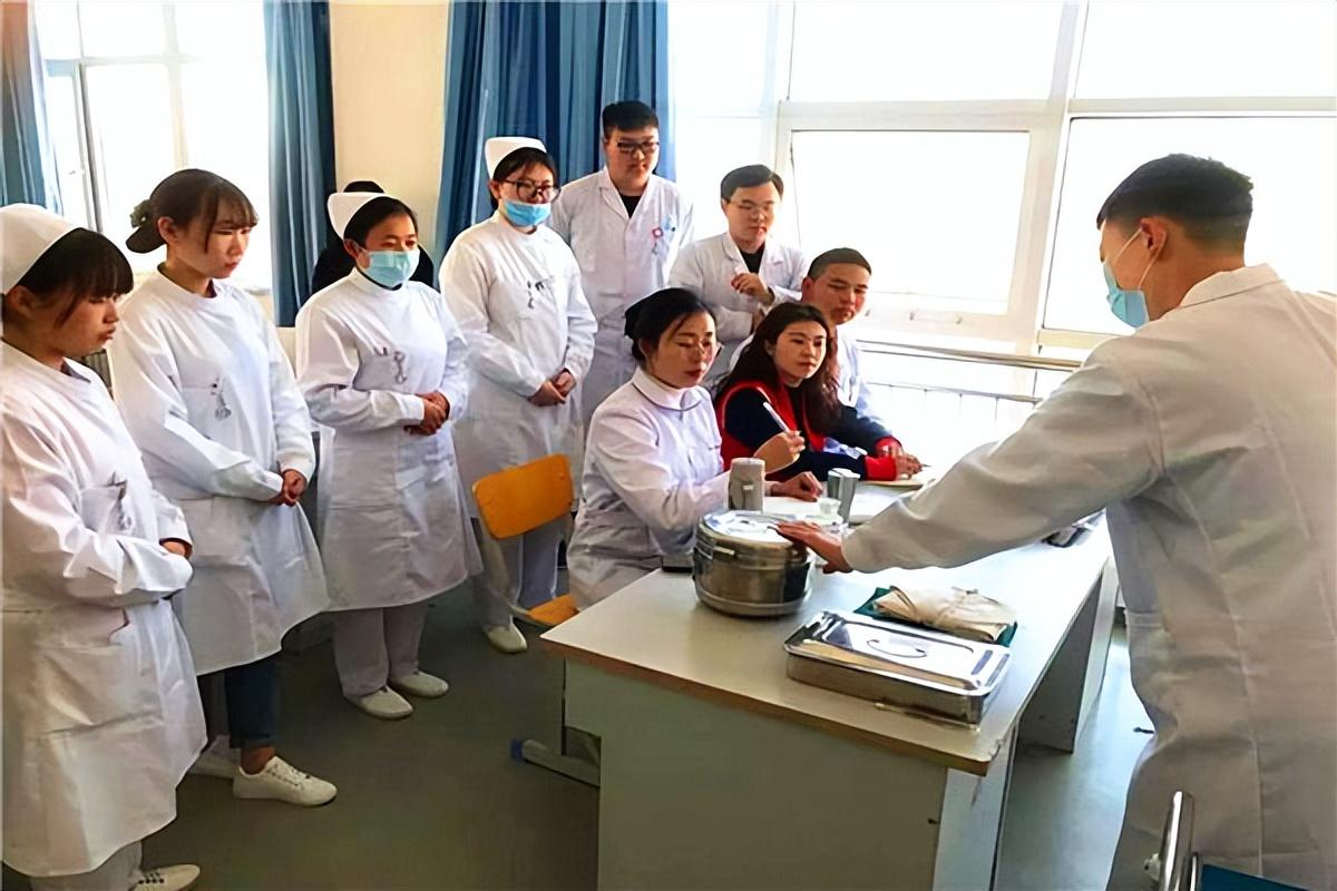 医学影像学毕业后好找工作吗（医学影像学就业方向及前景）(图2)