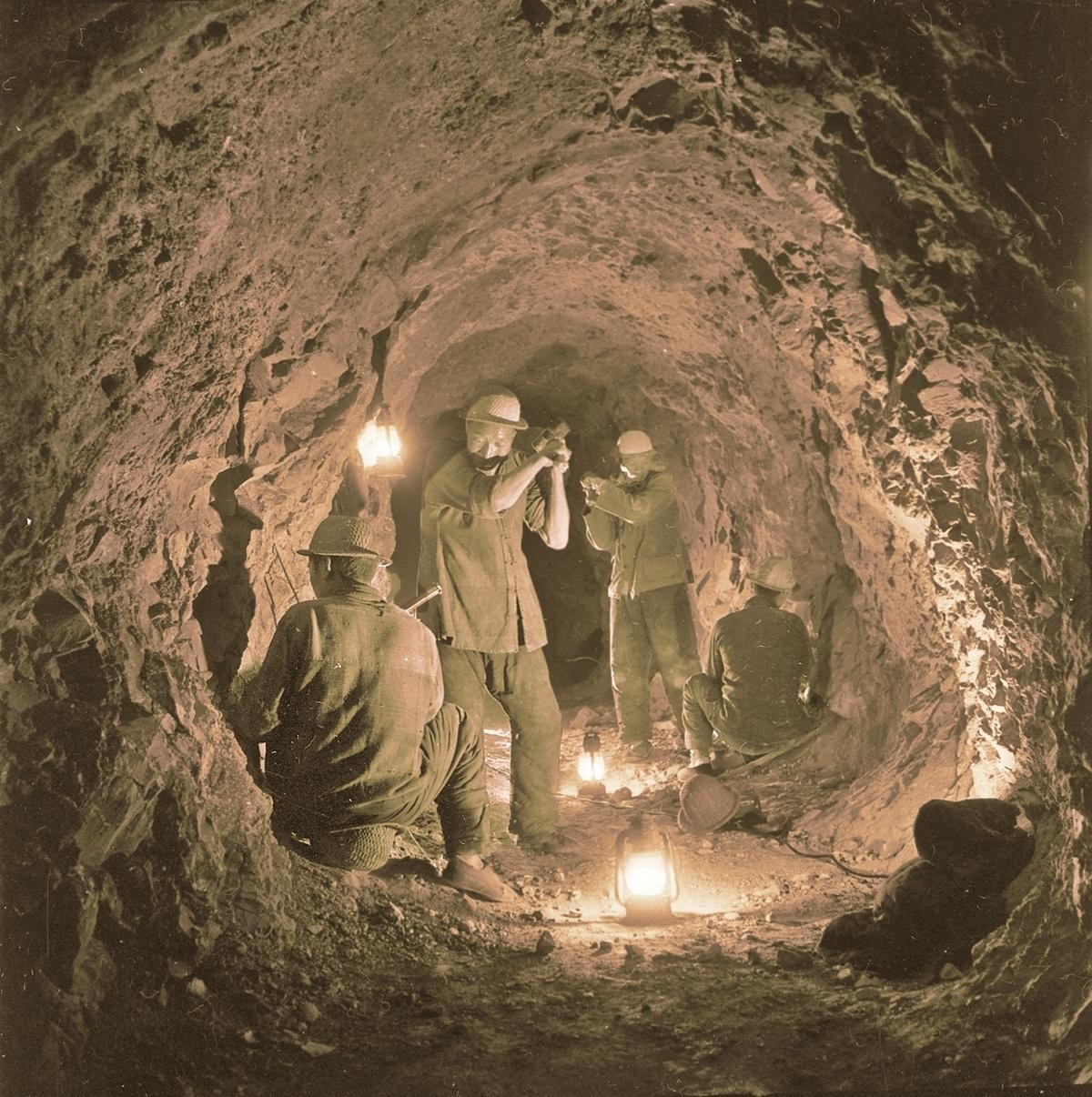 红旗渠位于河南省哪个市（红旗渠是谁带头修建的）