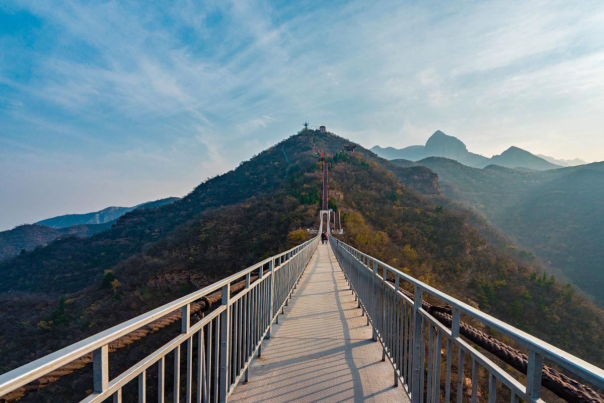 红旗渠位于河南省哪个市（红旗渠是谁带头修建的）