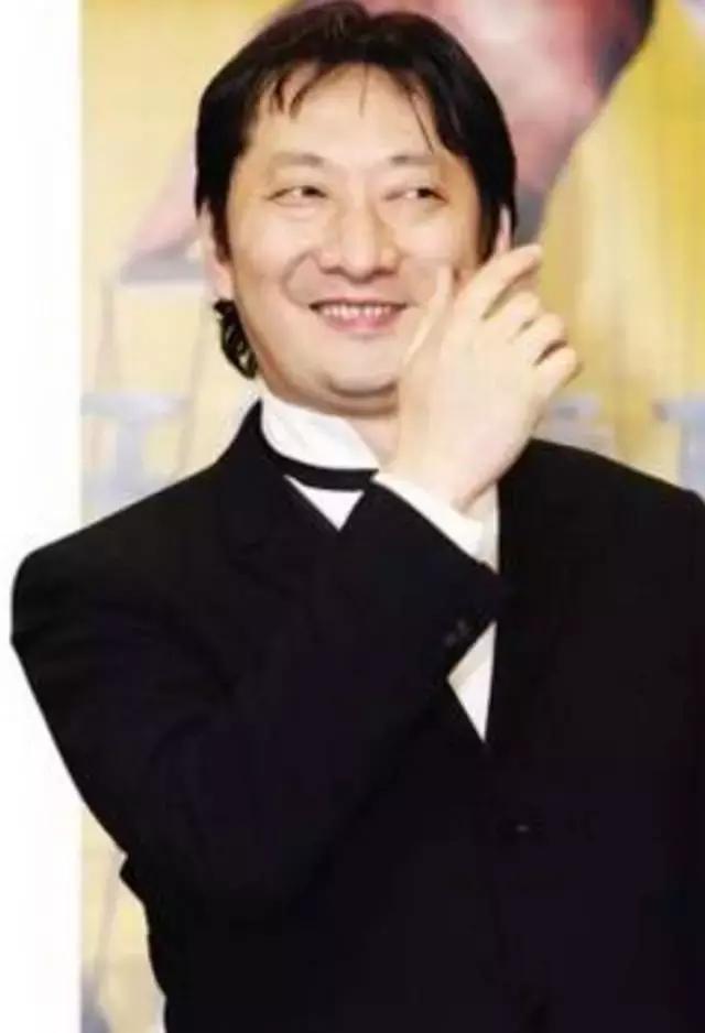 荒诞派剧作中最典型的一部剧(但这部荒诞喜剧的演员阵容太让人欲罢不能)(22)