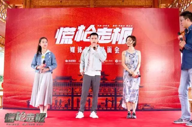 荒诞派剧作中最典型的一部剧(但这部荒诞喜剧的演员阵容太让人欲罢不能)(24)