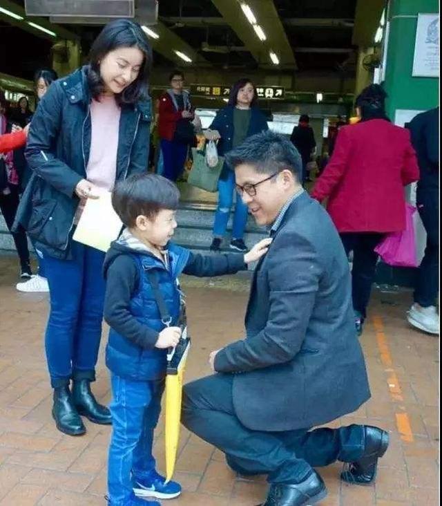 现在郭晶晶与霍启刚婚姻状况（曾经与田亮是金童玉女）(8)