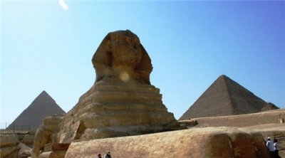 ​埃及狮身人面像之谜 狮身人面像是谁的脸又是谁修筑的