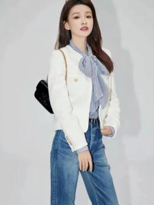 ​适合30-55岁女人的穿衣搭配（女人过了30岁建议穿衣）