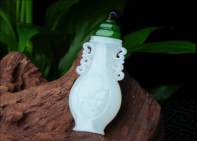 如何看懂和田玉挂件（寓意非常好的三种和田玉挂件）(3)