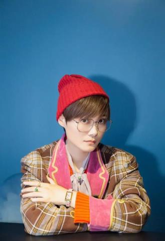 脸大剪什么发型（最适合大脸的流行发型）(40)