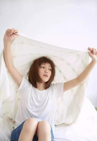 脸大剪什么发型（最适合大脸的流行发型）(20)