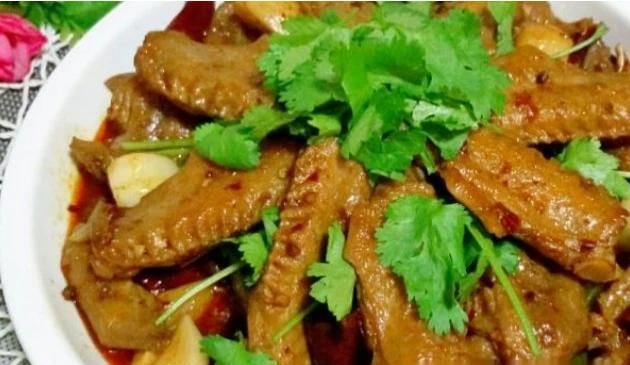 排骨和什么菜搭配炒，炒糖醋排骨有什么好方法炒来好吃？图10