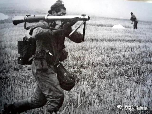 现实中的rpg-7火箭筒(RPG-16火箭筒一拆两半的RPG)(3)