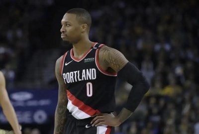 ​利拉德加盟湖人 官宣(曝利拉德三方交易曝光)