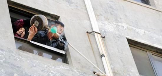 小区家里水管冻住了怎么办视频