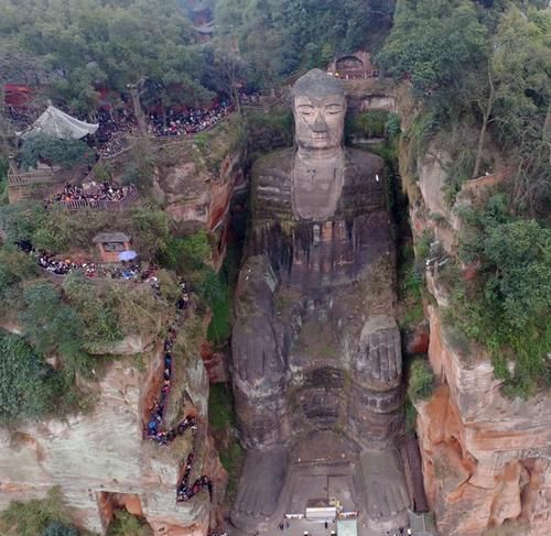 乐山大佛在乐山市哪个区