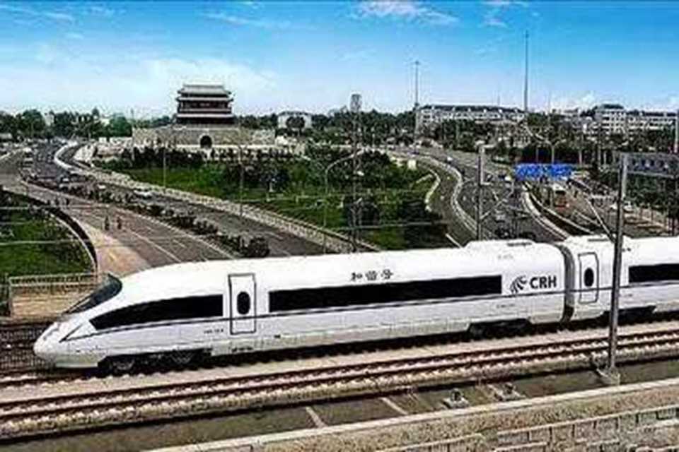 京沪高铁全长多少千米(京沪高铁全长1318千米)