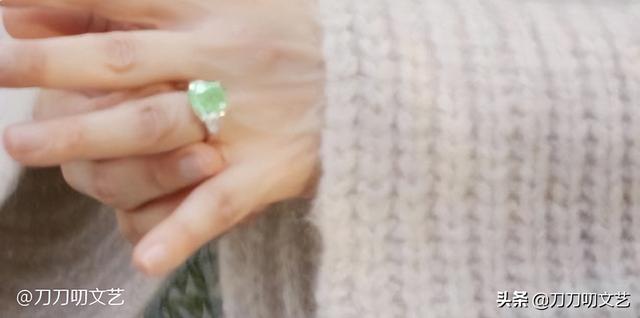 詹妮弗到底有多美（时隔20年再度订婚）(2)