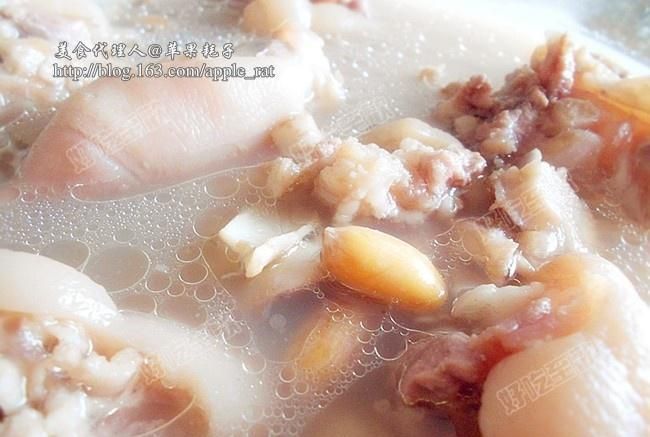 猪蹄子下奶汤怎么做