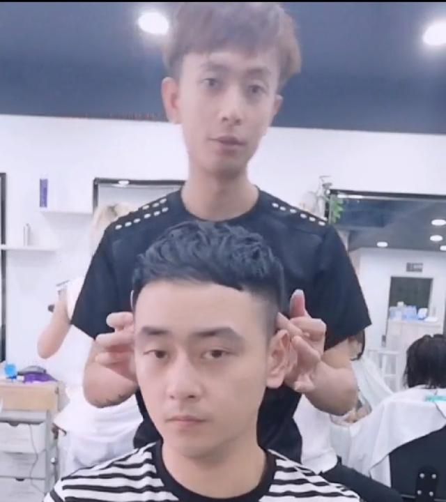 头发多适合的发型，男生头发少，适合剪怎样的发型？图2