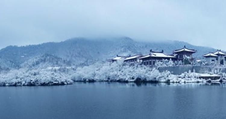 相看两不厌,只有敬亭山.(这个山在什么地方)