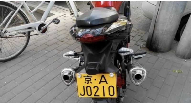 电动车绿牌和白牌有什么区别（电动车四类牌照）