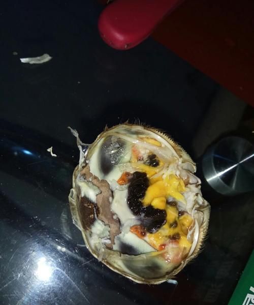 螃蟹里面黑色膏状物是什么