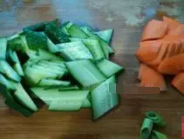 黄瓜和牛肉相克,牛肉和黄瓜能一起吃吗图9