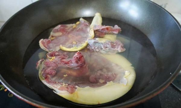 黄甲鱼怎么做好吃,黄甲鱼汤的做法大全家常做法图10