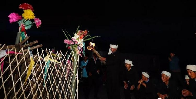 云贵高原富有特色的民风民俗