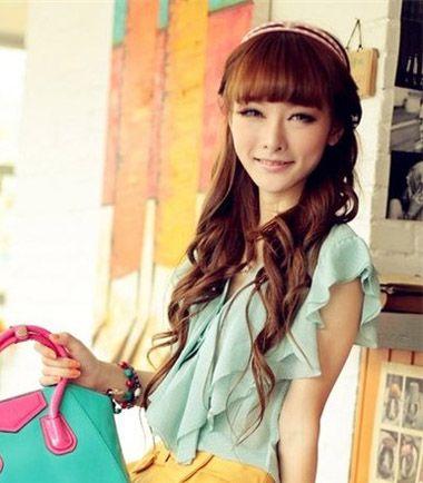 自然卷的头发怎么扎好看(8款适合小卷发型的扎头发方法)(4)