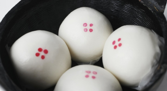 蒸布蒸馒头总是粘是怎么回事,馒头蒸熟了怎么会粘在蒸笼布上图2